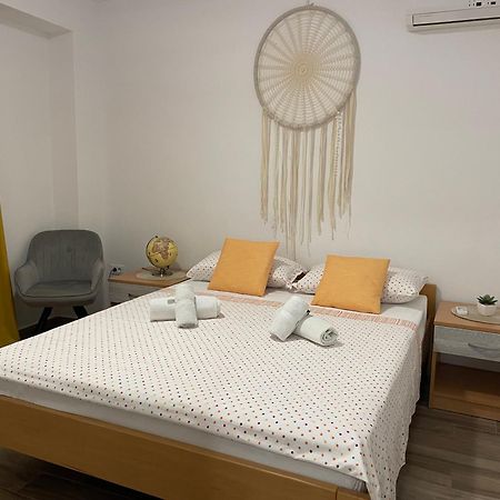 Apartmani Danica Nerezine Exteriör bild