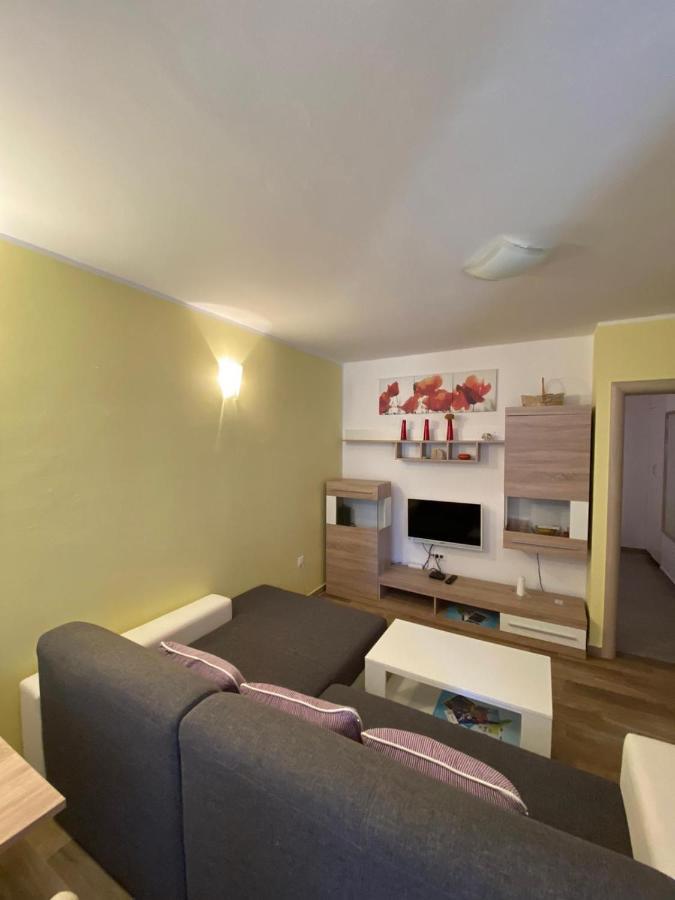 Apartmani Danica Nerezine Exteriör bild