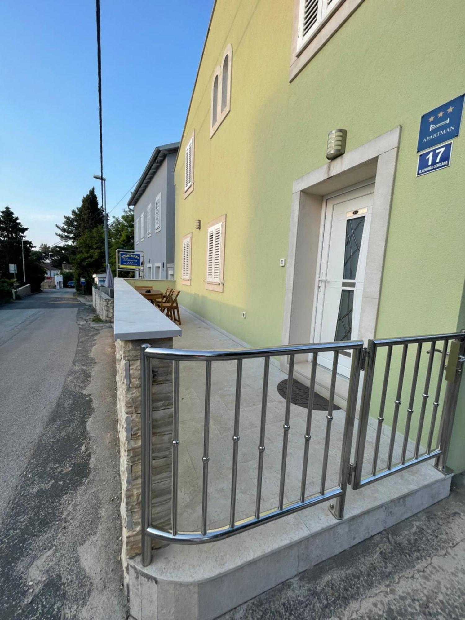 Apartmani Danica Nerezine Exteriör bild