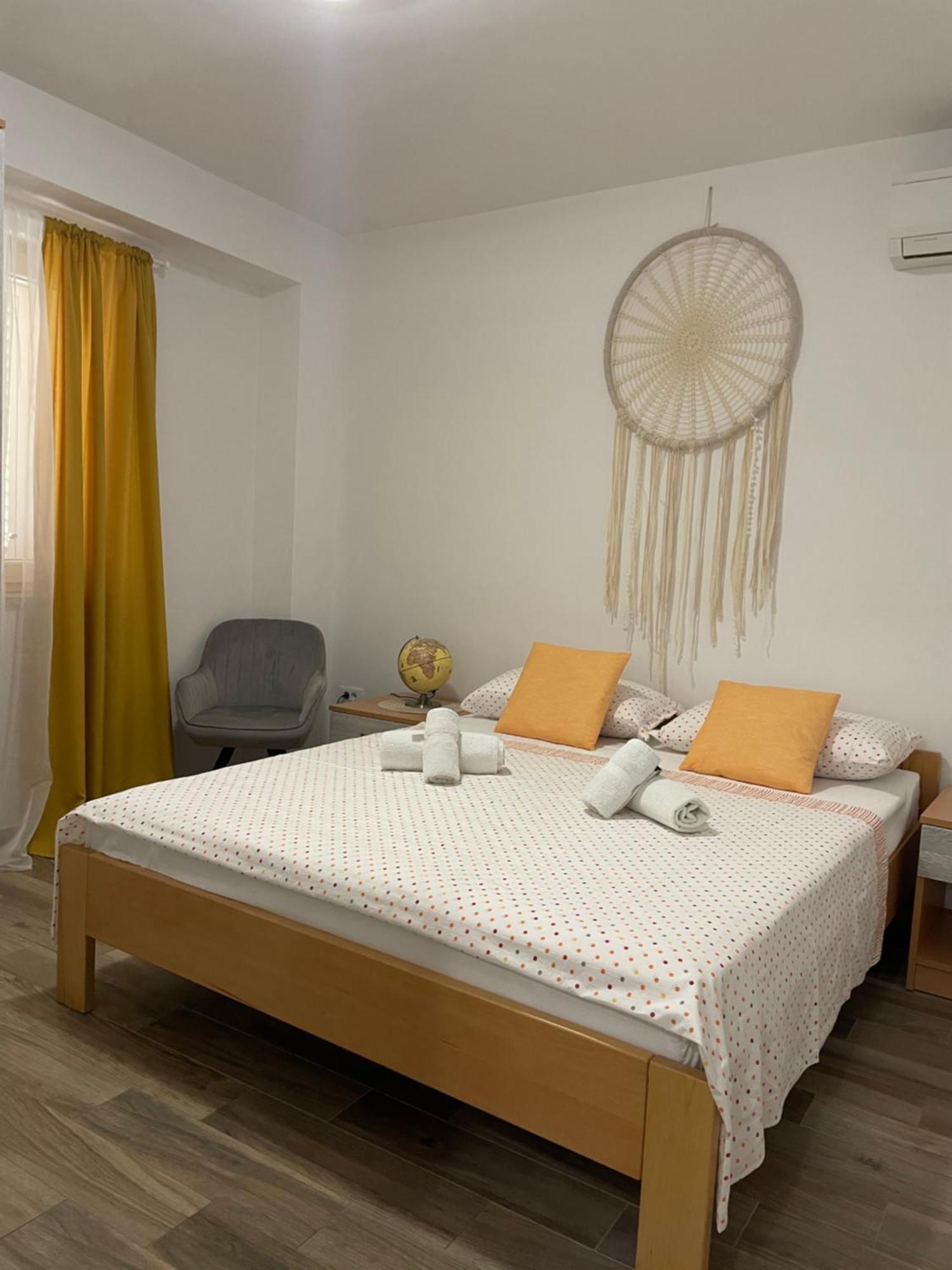 Apartmani Danica Nerezine Exteriör bild