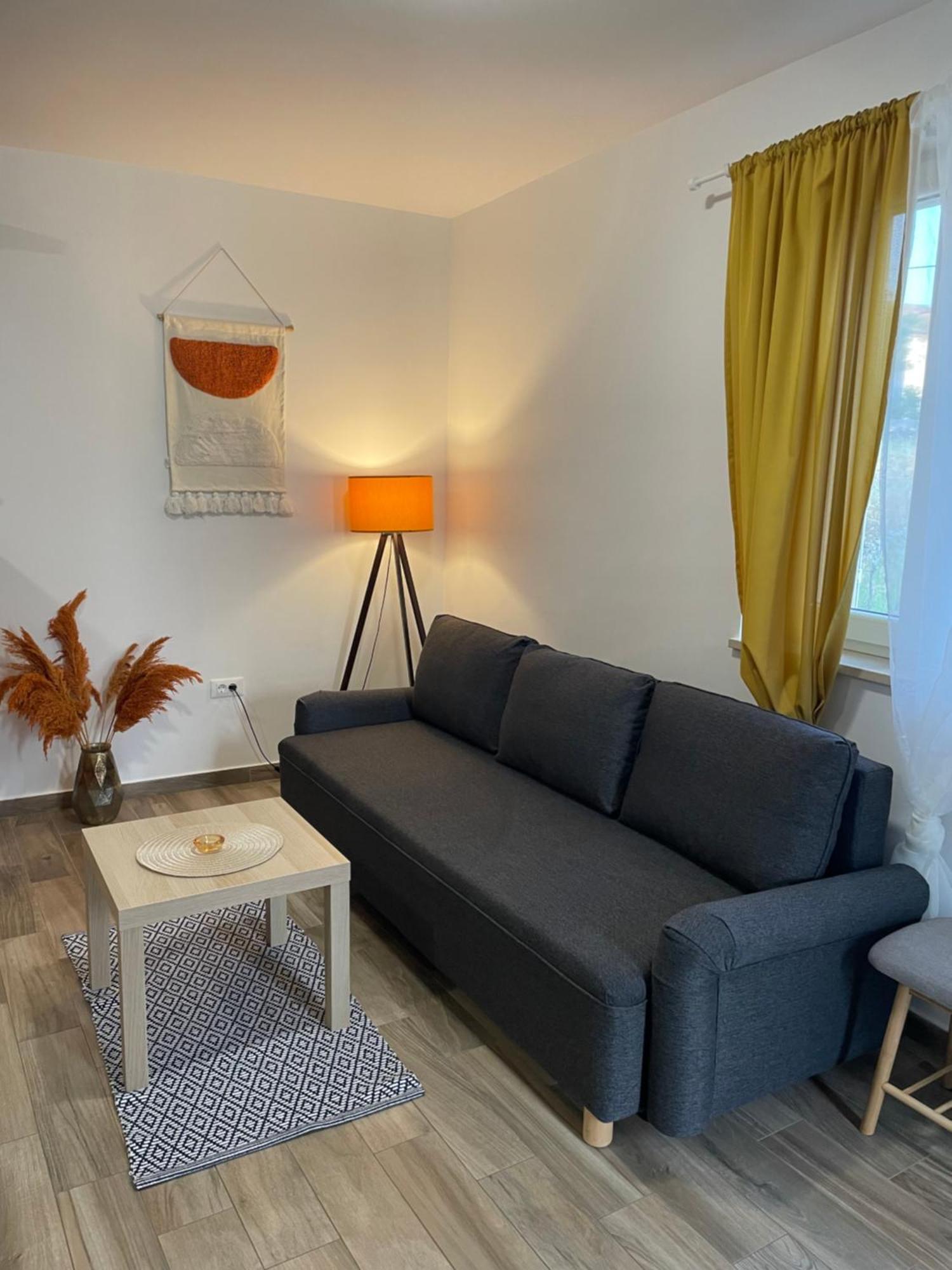 Apartmani Danica Nerezine Exteriör bild