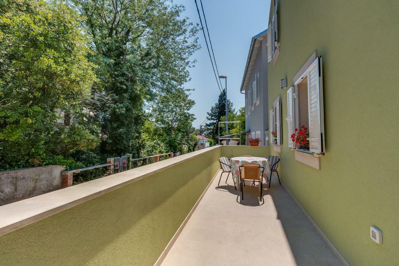 Apartmani Danica Nerezine Exteriör bild